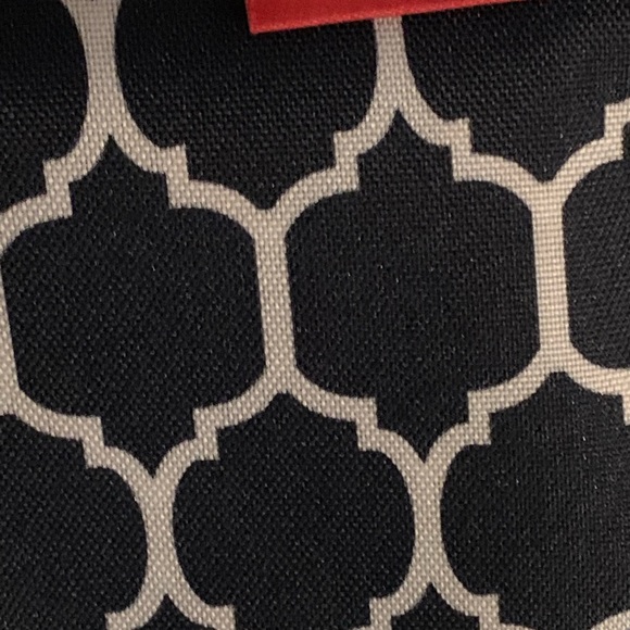 SKIP HOP baby diaoer changing station portable pad black geometric modern - Picture 3 of 10